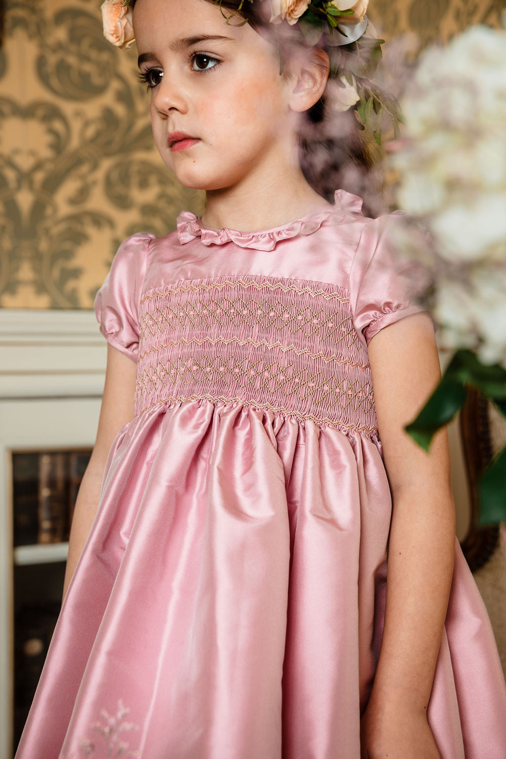 ROBE en soie ROSE de poupée ancienne et moderne taille 27 cm ROBE en soie ROSE de poupée ancienne et moderne taille 27 cm